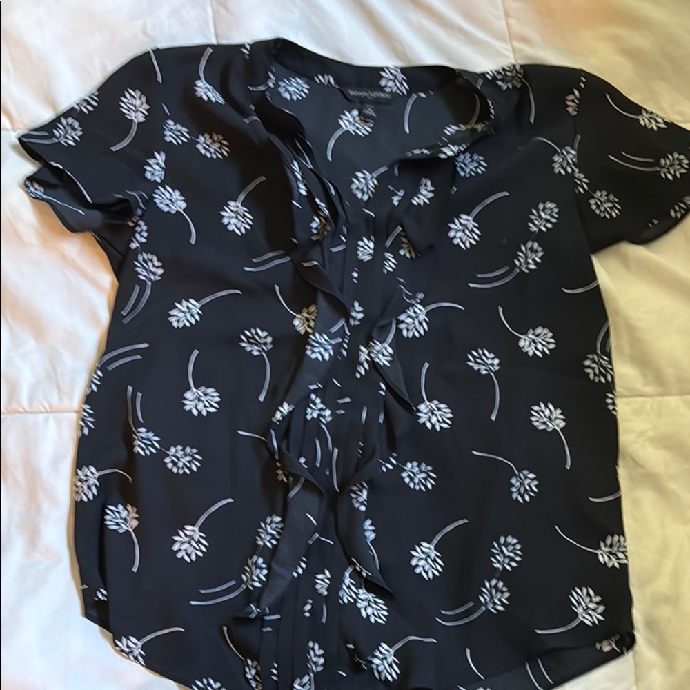 Banana Republic - White/Black Blouse
